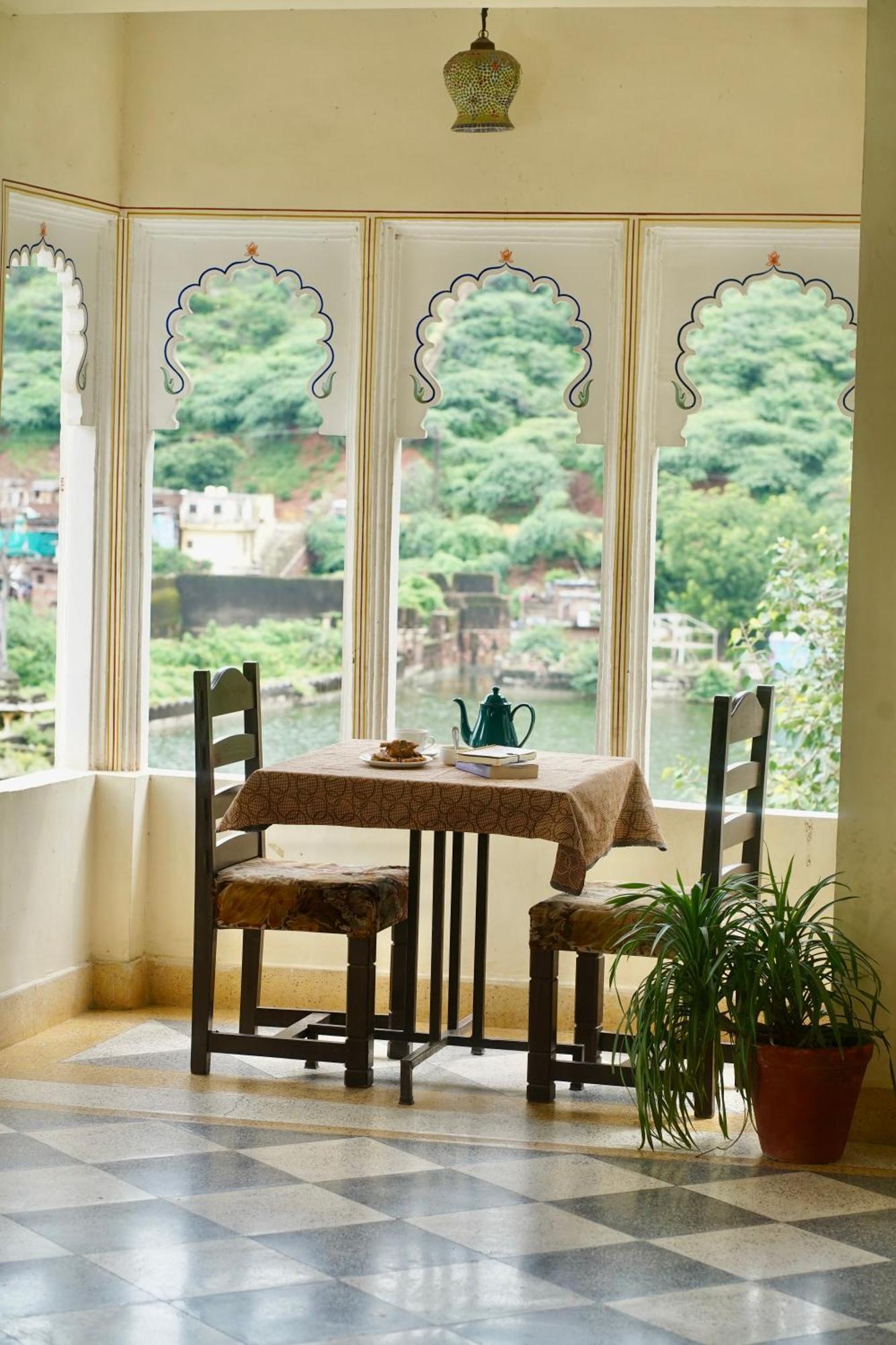 ホテル Haveli Katkoun Būndi エクステリア 写真
