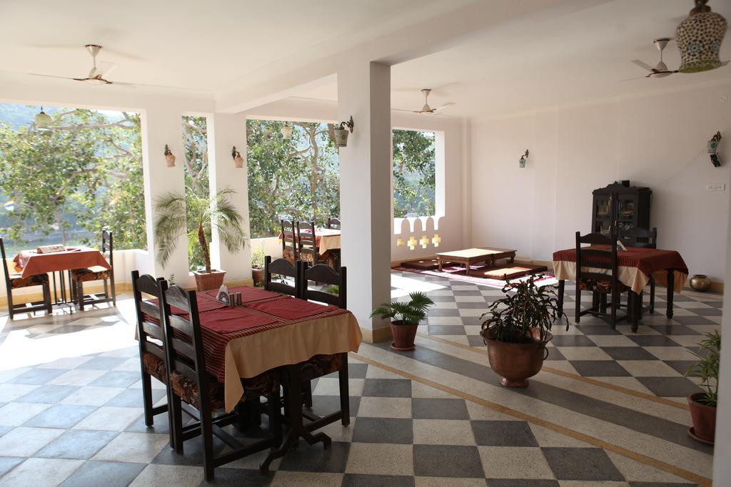 ホテル Haveli Katkoun Būndi エクステリア 写真